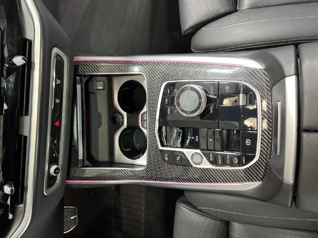 Thumbnail: 2024 BMW X7 - 15