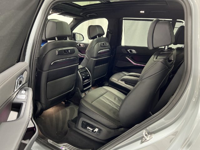 Thumbnail: 2024 BMW X7 - 28