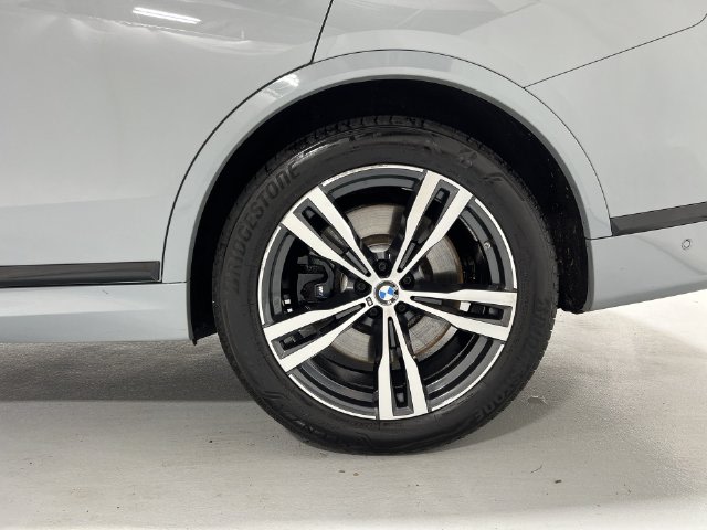 Thumbnail: 2024 BMW X7 - 8
