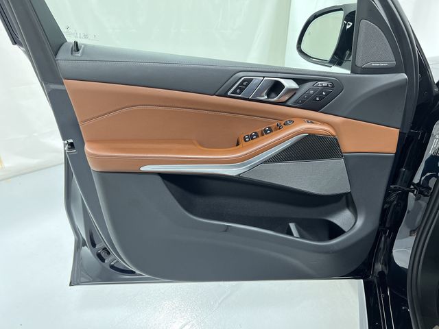Thumbnail: 2026 BMW X7 - 28