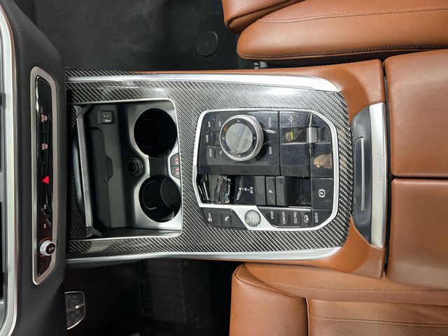 Thumbnail: 2026 BMW X7 - 14