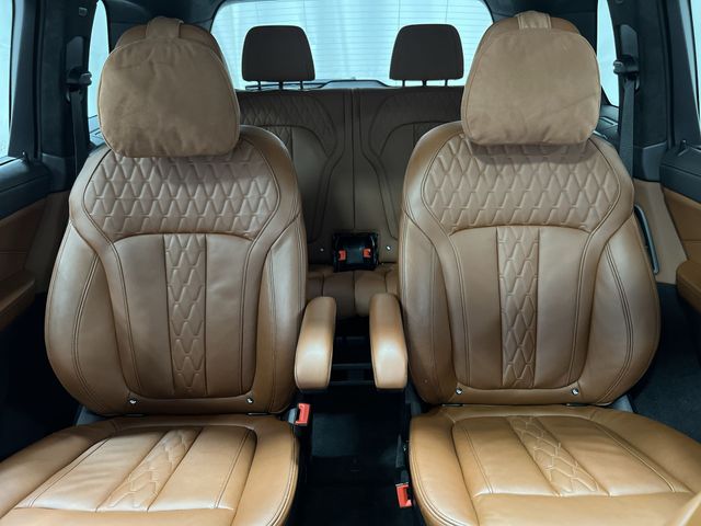 Thumbnail: 2026 BMW X7 - 23