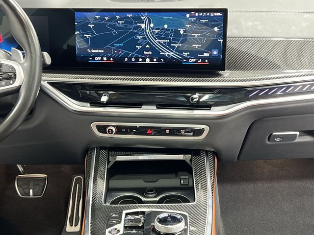 Thumbnail: 2026 BMW X7 - 13