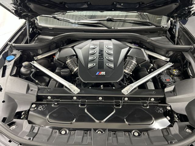Thumbnail: 2026 BMW X7 - 8