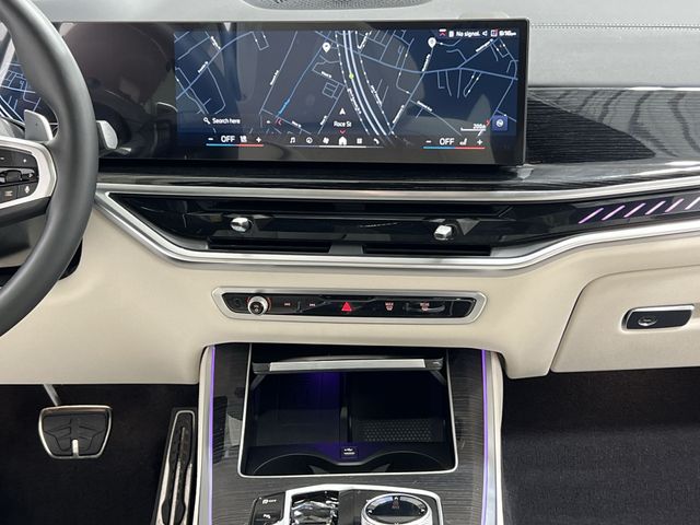 Thumbnail: 2026 BMW X5 - 14