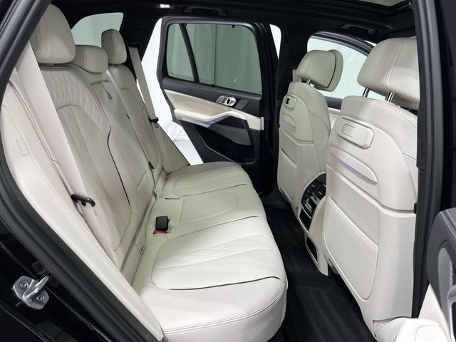 Thumbnail: 2026 BMW X5 - 27