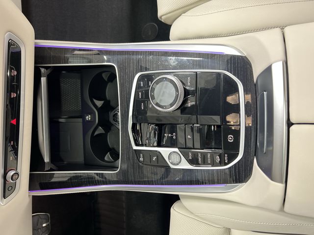 Thumbnail: 2026 BMW X5 - 15
