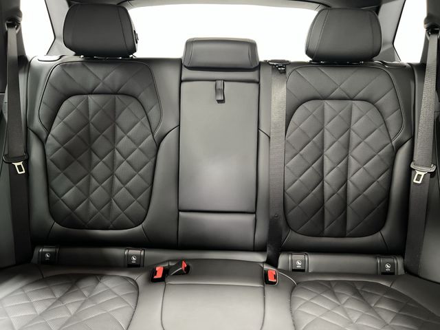 Thumbnail: 2026 BMW X5 - 13