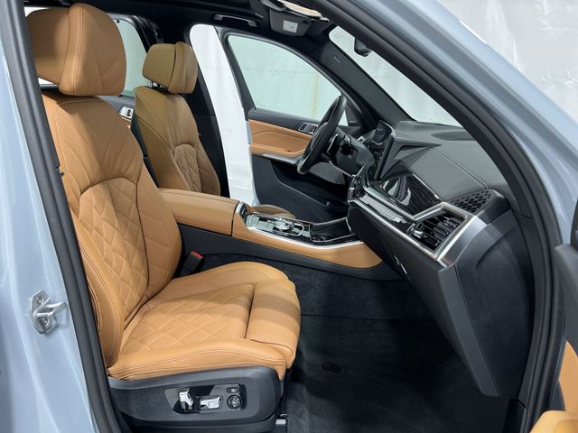 Thumbnail: 2026 BMW X5 - 26