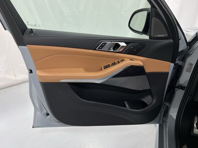 Thumbnail: 2026 BMW X5 - 30