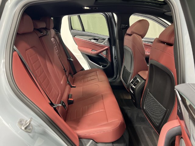 Thumbnail: 2023 BMW X4 - 31