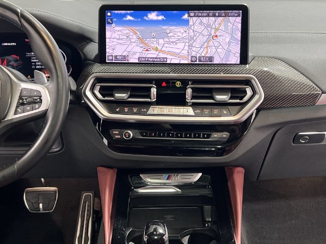 Thumbnail: 2023 BMW X4 - 13