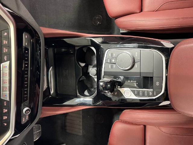 Thumbnail: 2023 BMW X4 - 14