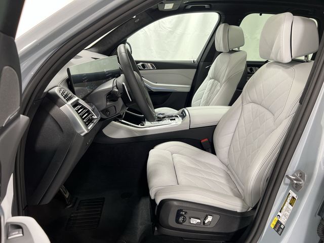 Thumbnail: 2026 BMW X5 - 11
