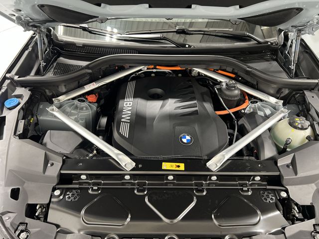 Thumbnail: 2026 BMW X5 - 8