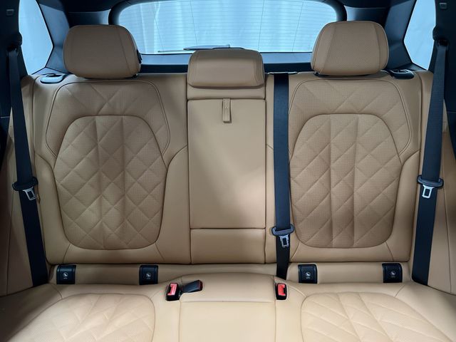 Thumbnail: 2026 BMW X5 - 13