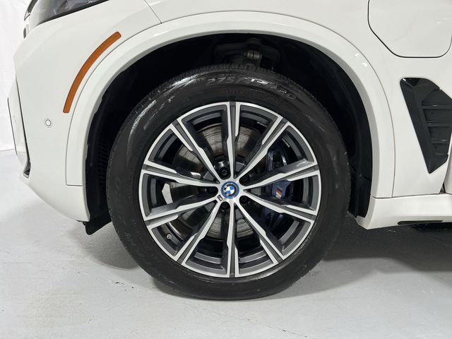 Thumbnail: 2025 BMW X5 - 7