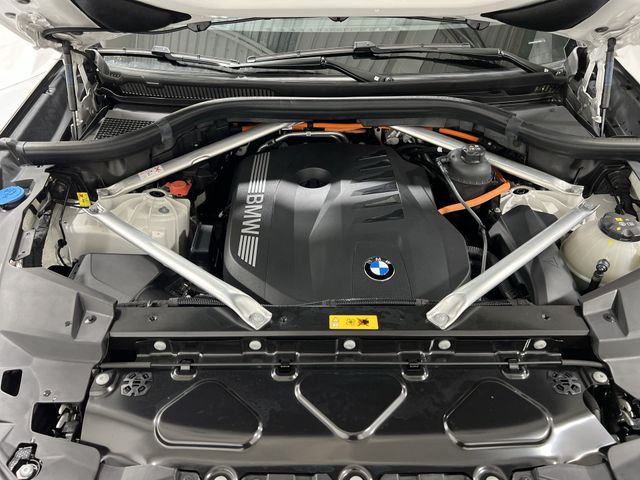 Thumbnail: 2025 BMW X5 - 8