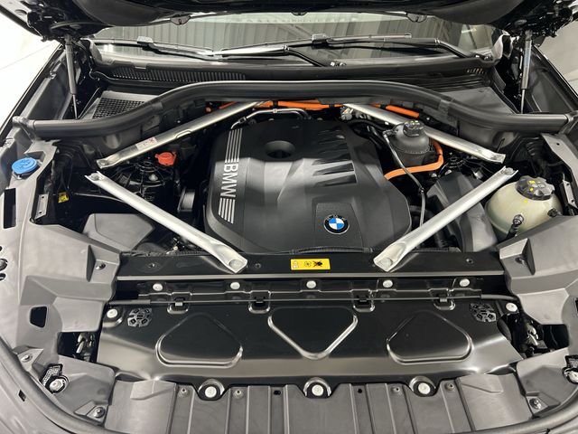 Thumbnail: 2026 BMW X5 - 8