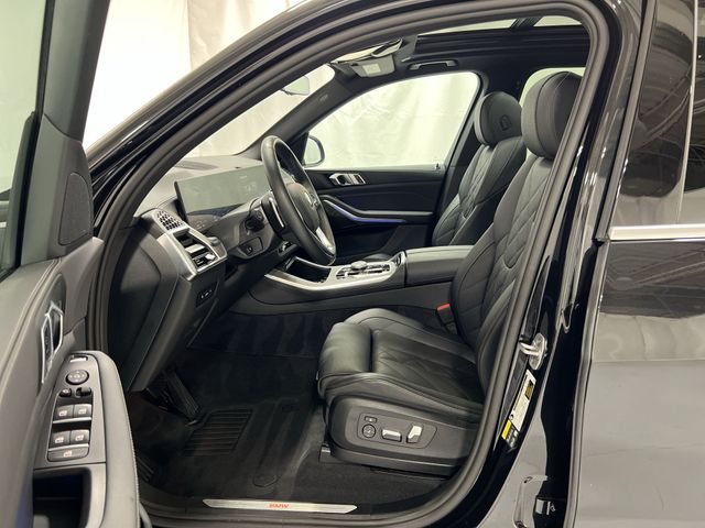 Thumbnail: 2026 BMW X5 - 10