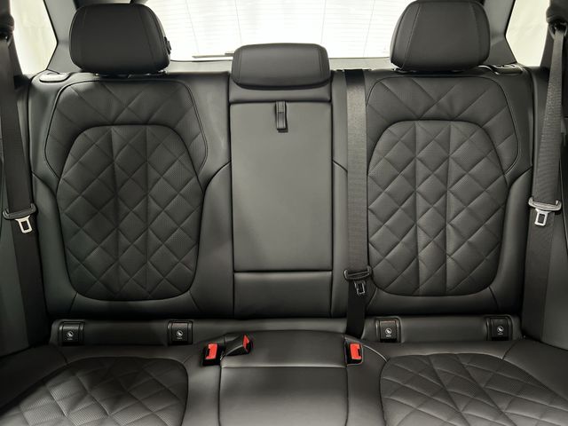 Thumbnail: 2026 BMW X5 - 12