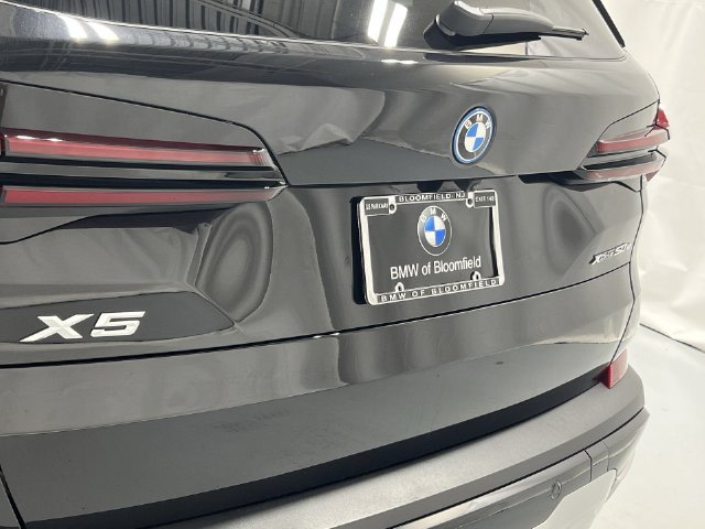 Thumbnail: 2026 BMW X5 - 27