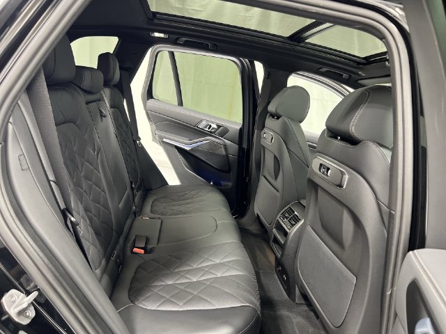 Thumbnail: 2026 BMW X5 - 30