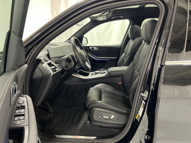 Thumbnail: 2026 BMW X5 - 10