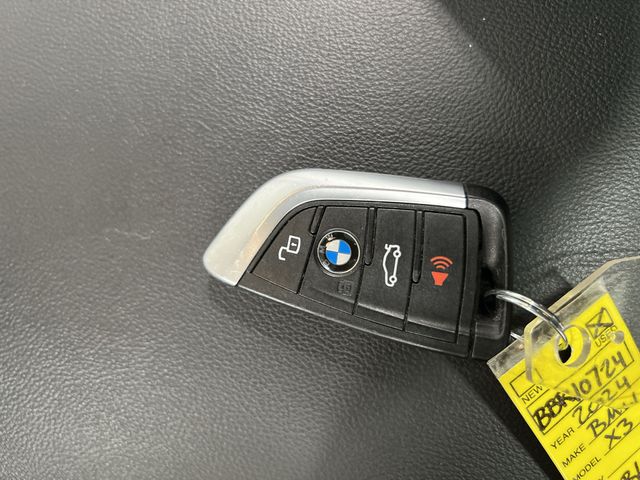 Thumbnail: 2024 BMW X3 - 17