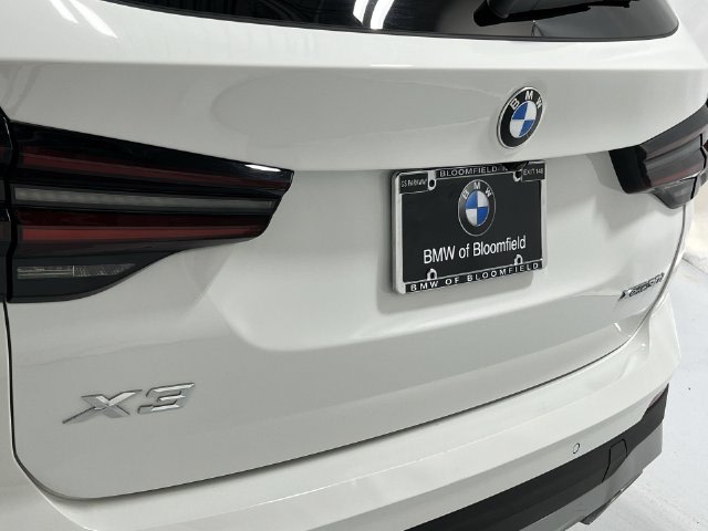Thumbnail: 2022 BMW X3 - 27