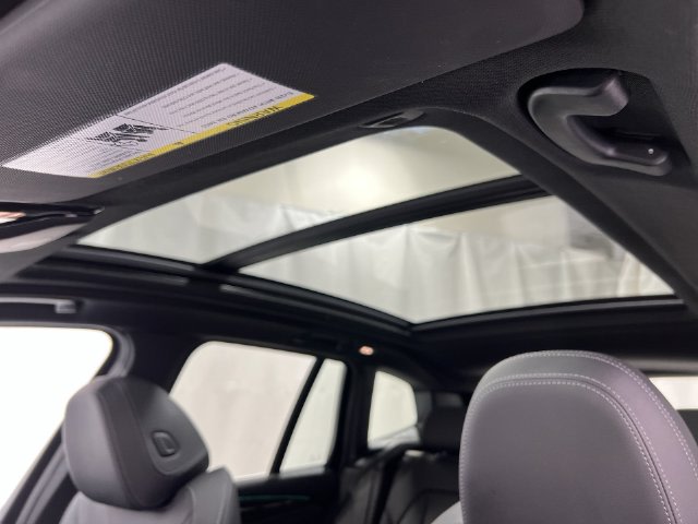 Thumbnail: 2022 BMW X3 - 28