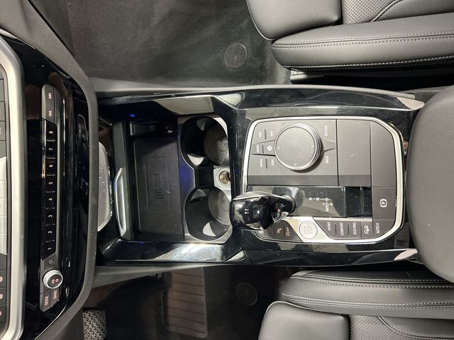 Thumbnail: 2024 BMW X3 - 13