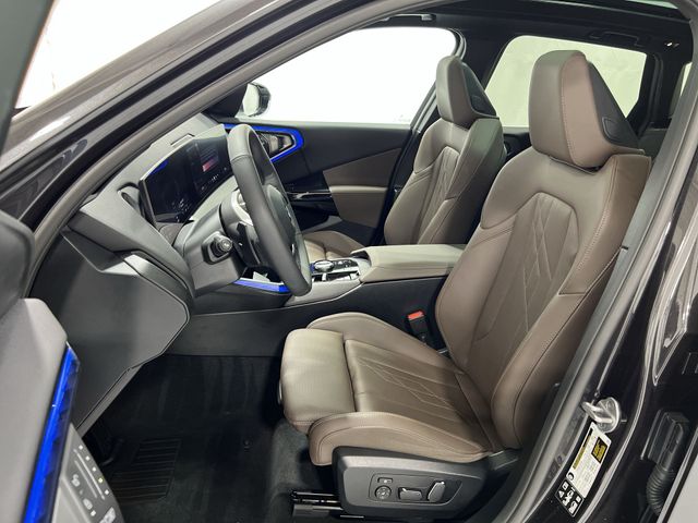 Thumbnail: 2026 BMW X3 - 12