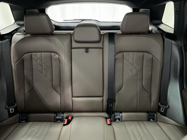 Thumbnail: 2026 BMW X3 - 13