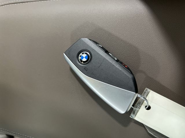 Thumbnail: 2026 BMW X3 - 16