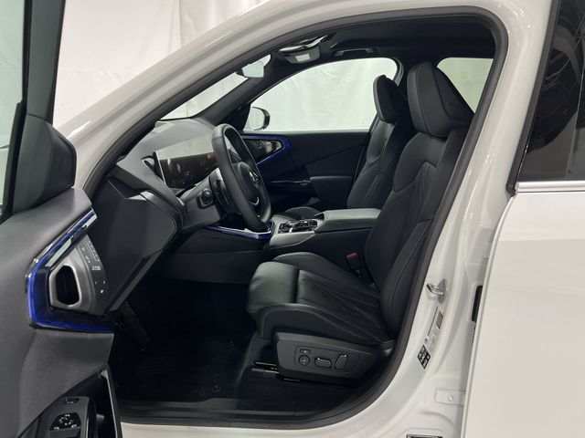 Thumbnail: 2026 BMW X3 - 10