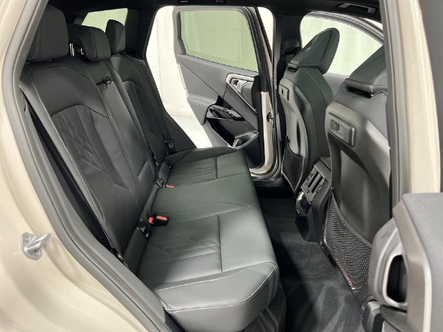 Thumbnail: 2026 BMW X3 - 27