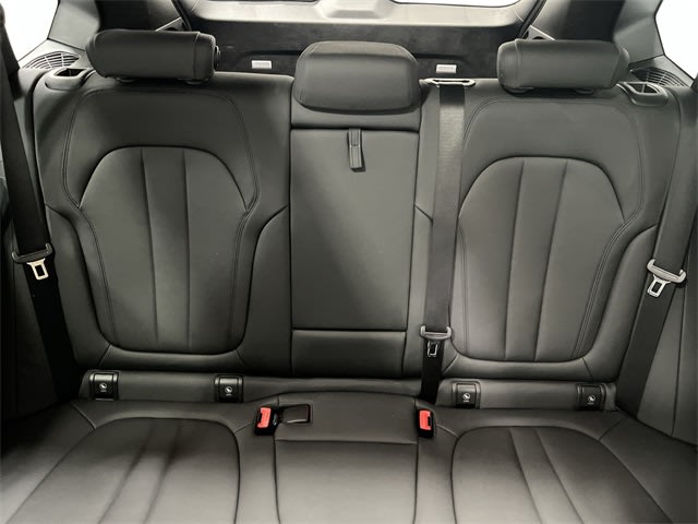 Thumbnail: 2021 BMW X5 - 12