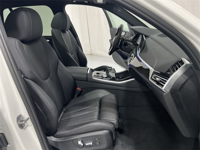 Thumbnail: 2021 BMW X5 - 28