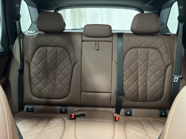 Thumbnail: 2023 BMW X5 - 13