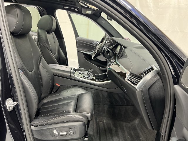 Thumbnail: 2020 BMW X5 - 30