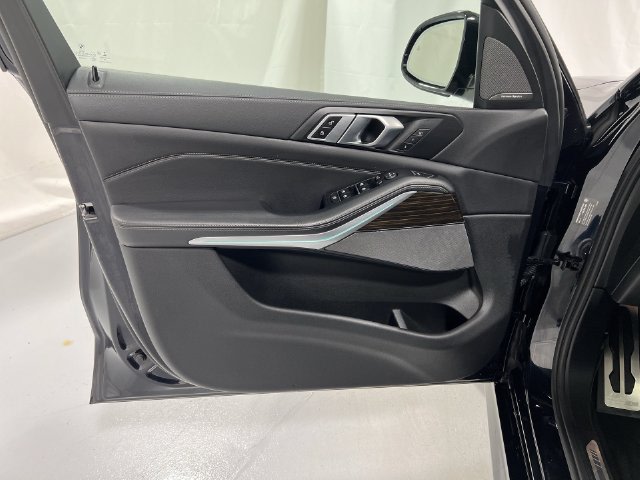 Thumbnail: 2020 BMW X5 - 33
