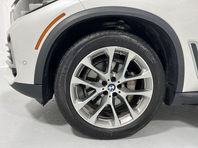 Thumbnail: 2023 BMW X5 - 7