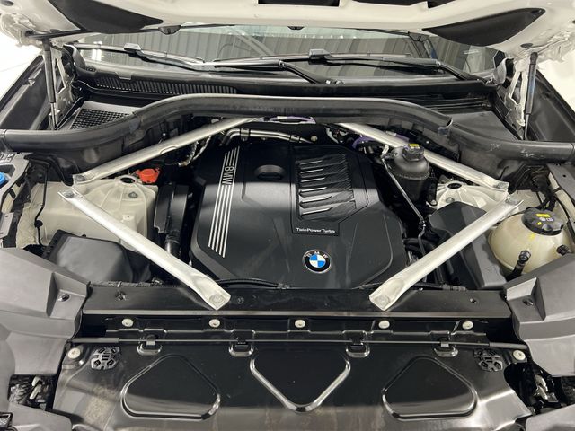 Thumbnail: 2022 BMW X5 - 9