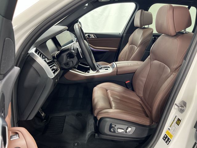 Thumbnail: 2022 BMW X5 - 12