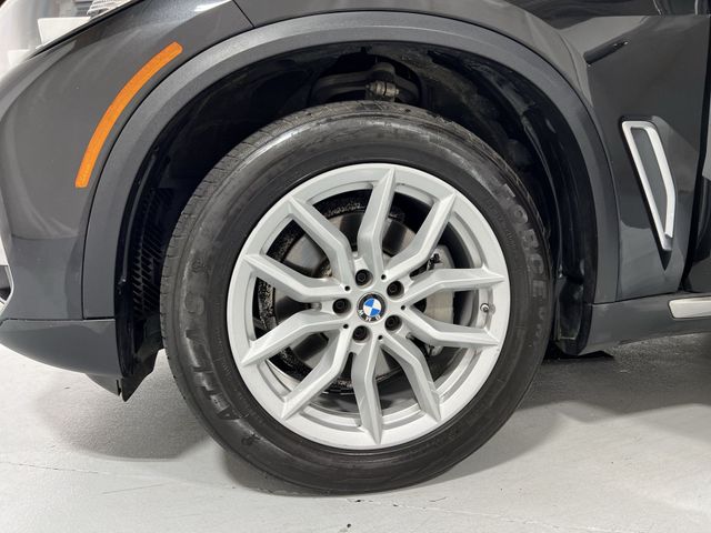 Thumbnail: 2023 BMW X5 - 7