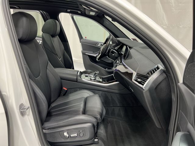 Thumbnail: 2019 BMW X5 - 29