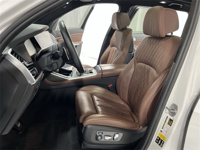 Thumbnail: 2022 BMW X7 - 12