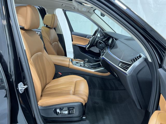 Thumbnail: 2022 BMW X7 - 29