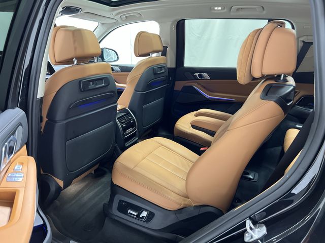 Thumbnail: 2022 BMW X7 - 12